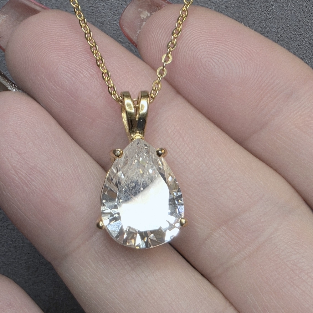 Gold-Tone Pear-Cut Crystal Pendant Necklace on Delicate Chain 339 - Picture 3 of 9